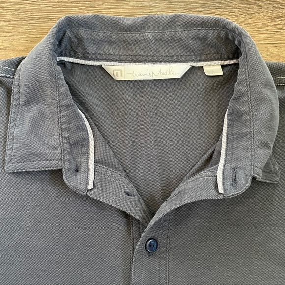 Travis Mathew gray polo L - Picture 2 of 7